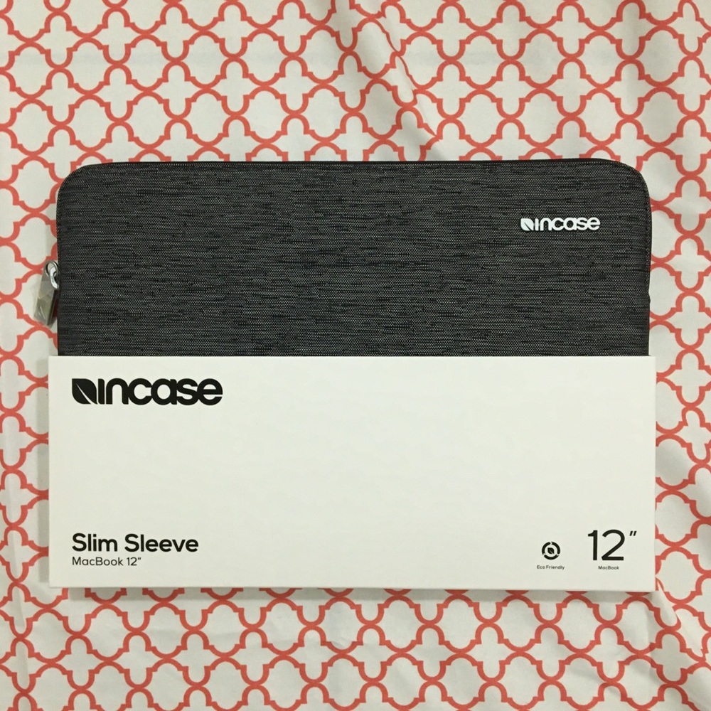 Incase 12" MacBook Case